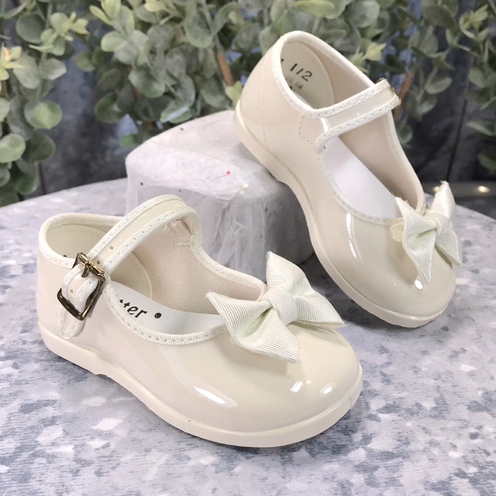 Pitter Patter Ivory Patent Mary Jane Dress Shoes with Bows Baby Girls 3✨NWOT✨